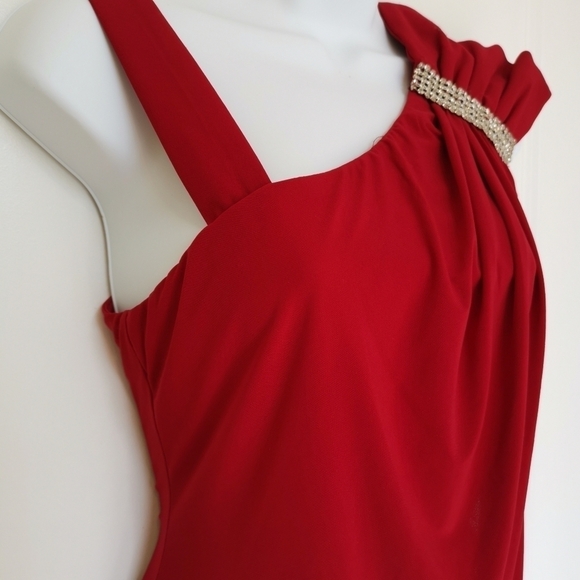 Host PICK NWT festive Cleo red dress crystal  size 6 - Picture 4 of 12